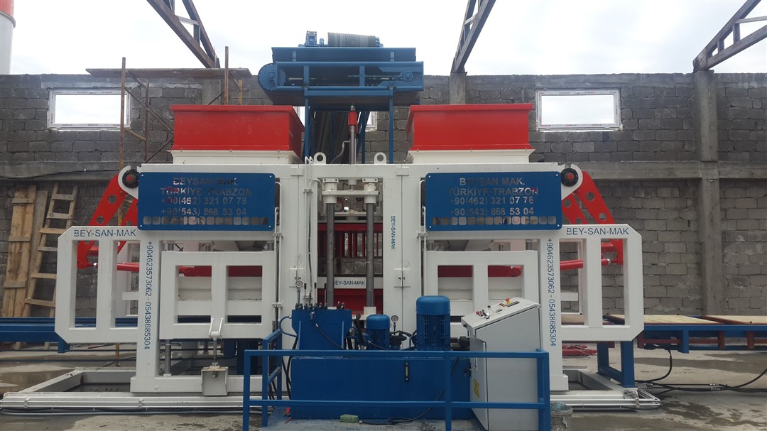 Станок для производства брусчатки Automatic_block_making_machine.jpeg